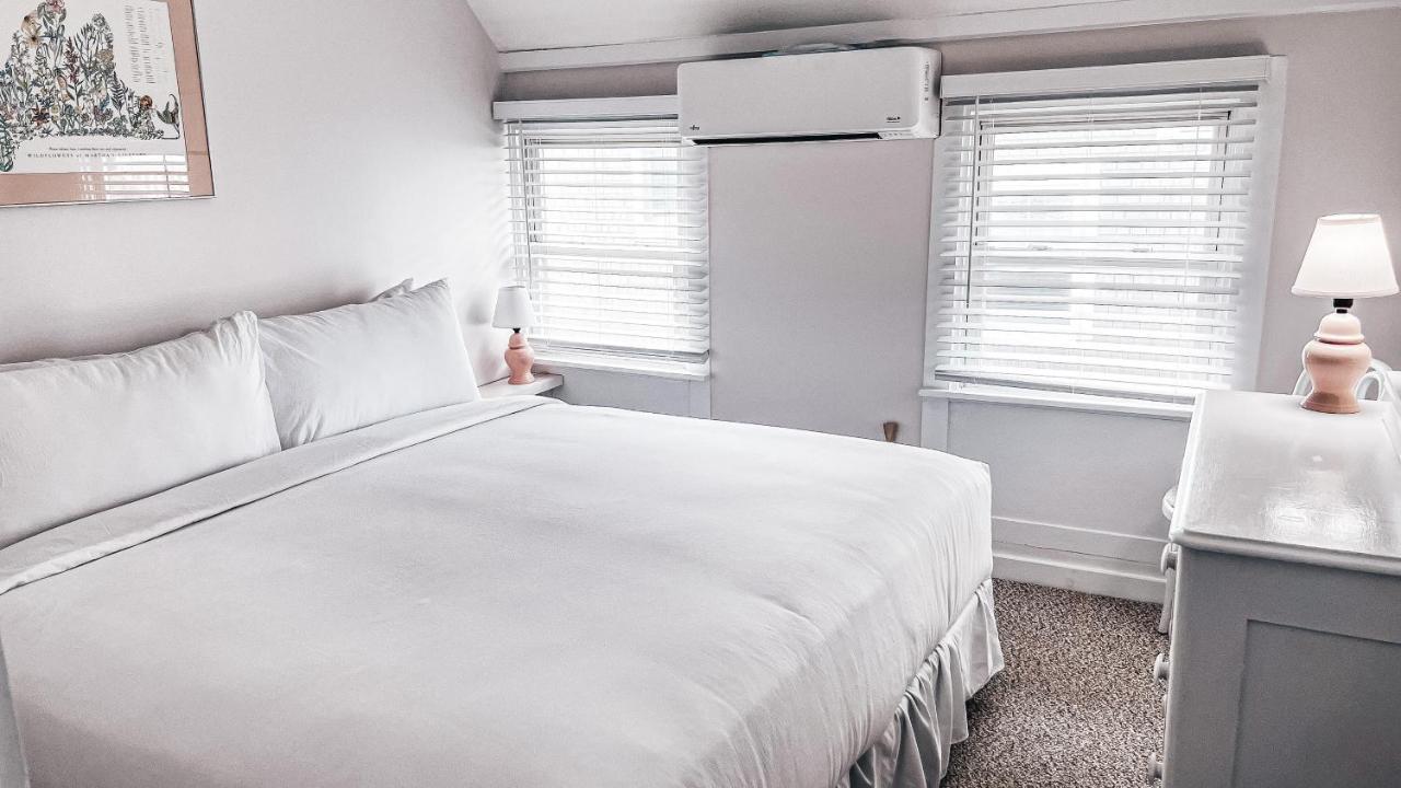 Capricorn Beach House Oak Bluffs Bagian luar foto
