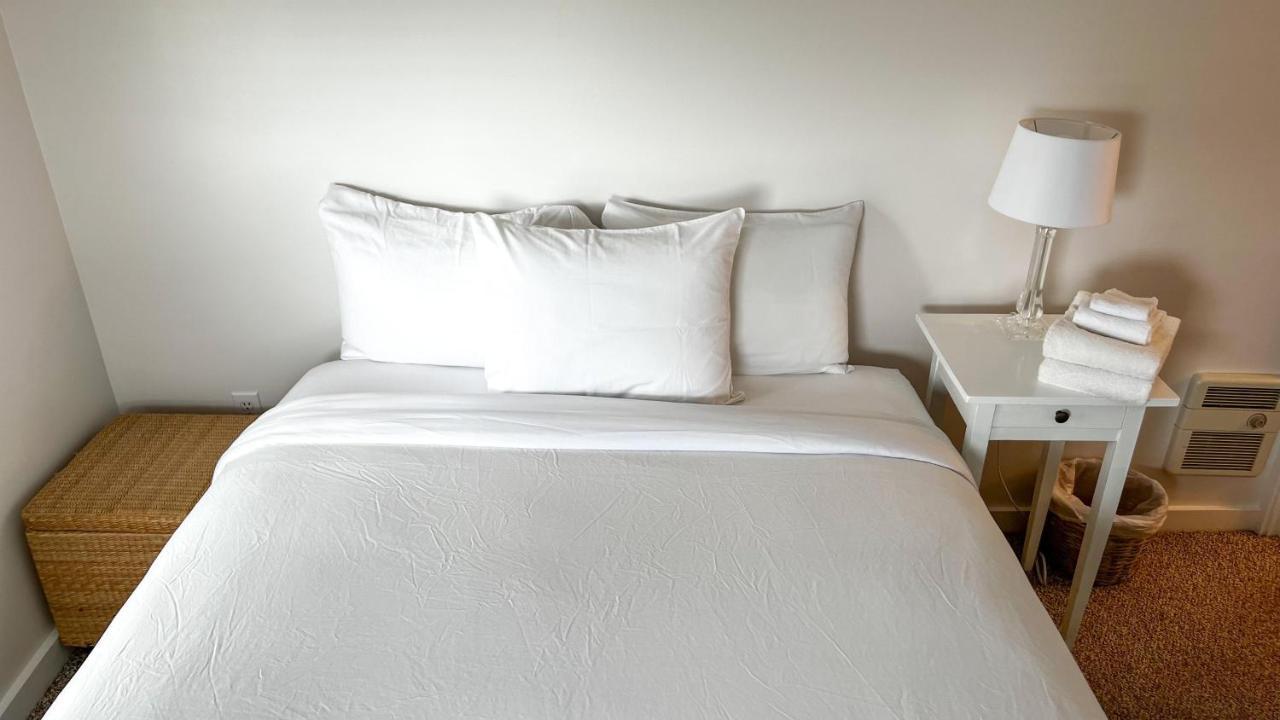 Capricorn Beach House Oak Bluffs Bagian luar foto